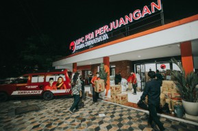 Semangat Kemanusiaan, PDIP Surabaya Luncurkan Bantuan ke-3 Korban Erupsi Semeru