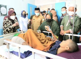 Dari Babel, Mensos Risma Bertolak ke Aceh Temui Rizky Remaja Pengidap Kanker