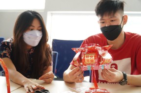 Luminous, Pameran Karya Mahasiswa UK Petra Surabaya Meriahkan Imlek 2022