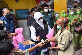 Pemprov Jatim Gelar Operasi Pasar di Sidoarjo, Bupati: Terima Kasih Ibu Gubernur