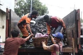 Antisipasi DBD, Wali Kota Eri Instruksikan Kerja Bakti Massal di Surabaya