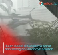 Video Dahsyatnya Angin Kencang dan Hujan Es di Surabaya