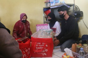 Cerita Dramatis Mensos Risma Bantu Driver Ojek Online dengan Kaki Teramputasi