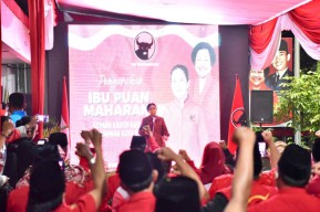 Kader PDIP Surabaya Teriakan Yel-yel 'Puan Maharani Presiden'