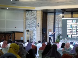 Wali Kota Eri Tegaskan Tak Ada Pemecatan Kader di Surabaya, Begini Penjelasannya