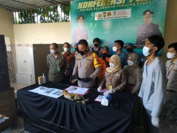 Polres Tanjung Perak Surabaya Gagalkan Penyelundupan Satwa Liar Dilindungi