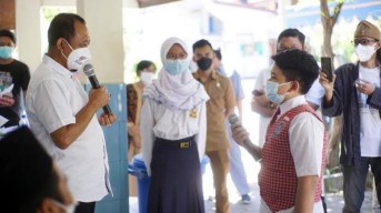 Pemkot Surabaya Siapkan Teknis Sekolah Tatap Muka 100 Persen