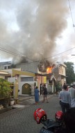 Rumah di Siwalankerto Terbakar, Anak Pemilik Terjebak