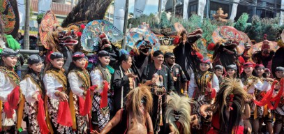 Puluhan Seniman Reog Demo di DPRD Jatim, Ini Tuntutannya