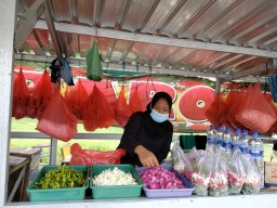 Tradisi Nyekar Jelang Ramadan Untungkan Pedagang Bunga, Omzet Tembus Rp 7 Juta