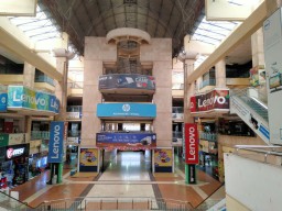 Pemkot Surabaya Relokasi Pedagang HI Tech Mall Berkumpul di Lantai Dasar