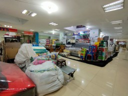 Pedagang Pasar Turi Baru Keluhkan Sepi Pembeli