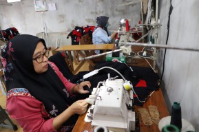 Wali Kota Surabaya Promokan Kampung Jahit, Pejabat Pemkot Diminta Jadi Marketing