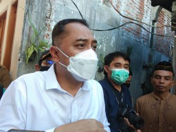 Awas! Jangan Merokok Sembarangan di Surabaya, Wali Kota Eri Tegakkan Aturan KTR
