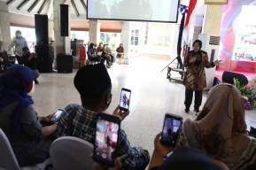 Mensos Risma Bagikan Tips Kiat Sukses Usaha Mikro Beromzet Miliaran