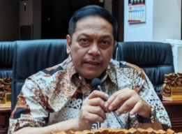 Politisi PDIP Minta Wali Kota Surabaya Beri Sanksi Staff Kelurahan Medokan Ayu