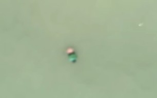 Mayat Berjaket Hijau yang Mengambang di Laut Sudah Dievakuasi, Ini Identitasnya