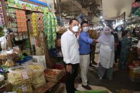 Harga Telur Ayam di Surabaya Merangkak Naik, Wali Kota Eri Turun Tangan