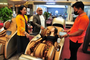 Meriahkan HUT Jatim, Perfect Health Hadirkan Promo Kursi Pijat Canggih