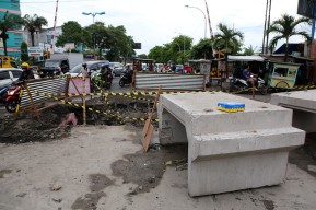 Catat! Arus Lalu Lintas di Depan Pasar Turi Dilakukan Contra Flow, Ini Rutenya