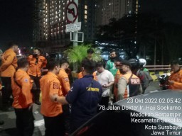 Dipicu Masalah Asmara, Pria di Surabaya ini Hendak Bunuh Diri Loncat Jembatan