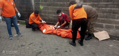 Sopir Truk di Surabaya Tewas Mendadak saat Bongkar Muat Barang