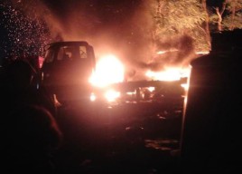 Kebakaran Bengkel di Surabaya, 1 Truk dan 2 Motor Hangus