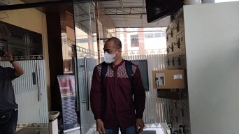 Kasus KDRT, Ferry Irawan Resmi Ditahan di Polda Jatim