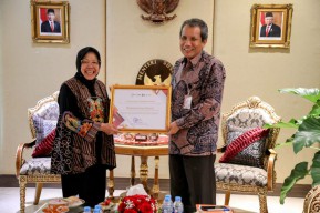 Mensos Risma Diapresiasi KPK, Ini Sebabnya