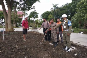 Ditemukan Granat di Halaman Balai Kota Surabaya