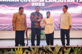 Kelola Anggaran dengan Transparan dan Akuntabel,  Mensos Risma Dapat Apresiasi BPK RI