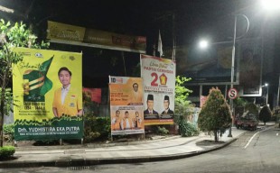 Banyak Bermunculan Baliho Politisi di Jalanan Surabaya Pada Peringatan 1 Abad NU