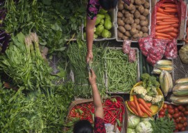 Jelang Ramadan Harga Bahan Pokok Mulai Naik di Surabaya, Cabai Tembus Rp90.000