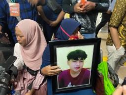 Kecewa, Keluarga Korban Tragedi Kanjuruhan Kompak Sebut Putusan Hakim Tak Adil