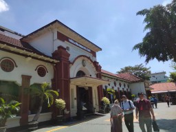 Empat Bacaleg di Surabaya Pernah Terlibat Korupsi dan Kasus Pidana