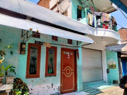 Diduga Teroris, Densus 88 Geledah Rumah di Krembangan