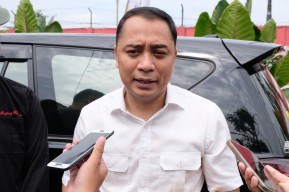Banggakan Tradisi Bonek, Wali Kota Eri Bakal Sambut Tim Sepak Bola Manapun yang Datang ke Surabaya