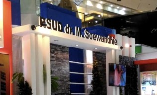 Ruang ICU RSUD Soewandhie Penuh, Warga Kenjeran Meninggal Saat Antre