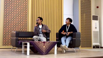 Sistekin Untag Surabaya Gandeng Surabaya Dev Kuatkan Pembelajaran Pengembangan Web Fronted dan Full Stack