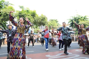 Leburkan Perbedaan Budaya, SCCIFAF Satukan 8 Negara dalam Harmonisasi Seni