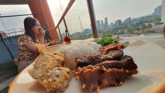 Hotel G Suites Surabaya Hadirkan Warung Nasi Tempong Khas Banyuwangi