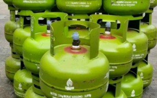 Elpiji Langka, Gubernur Khofifah Sebut Tabung Gas 3 kg Menghilang dari Pasaran