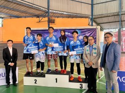 Dorong Prestasi Olahraga Pelajar Indonesia, AQUA Elektronik Bangun Lapangan Badminton di Beberapa SMK
