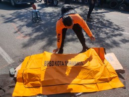 Remaja di Surabaya Tewas Usai Menabrak Pengendara Menyeberang di Jalan Mastrip