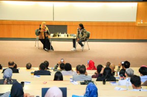 Beri Kuliah Umum di Inggris, Gubernur Khofifah Paparkan Kekuatan Jawa Timur