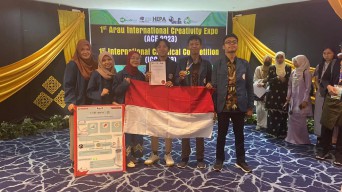 Ubah Limbah Cumi jadi Hand Sanitizer, Mahasiswa UNAIR Raih Medali Perak Internasional