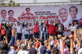 Festival Merah Putih, 10 Ribu Relawan Ganjar Surabaya Gelar Senam Pagi