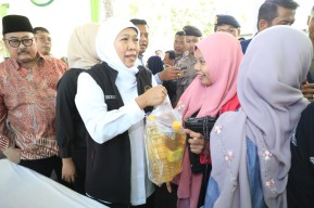 Gubernur Khofifah Pastikan Stok Beras di Jatim Aman Hingga Akhir Tahun