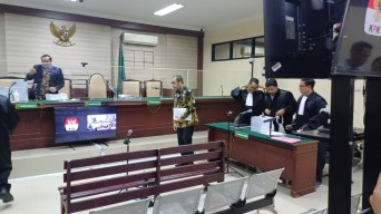 Sahat Simanjuntak Dituntut 12 Tahun dan Dicabut Hak Politik Atas Kasus Dana Hibah