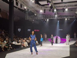 Edgy Style Meriahkan Surabaya Fashion Parade 2023